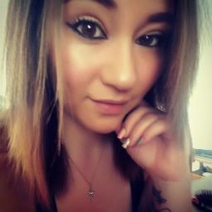 Meet your Posher, Cassandra